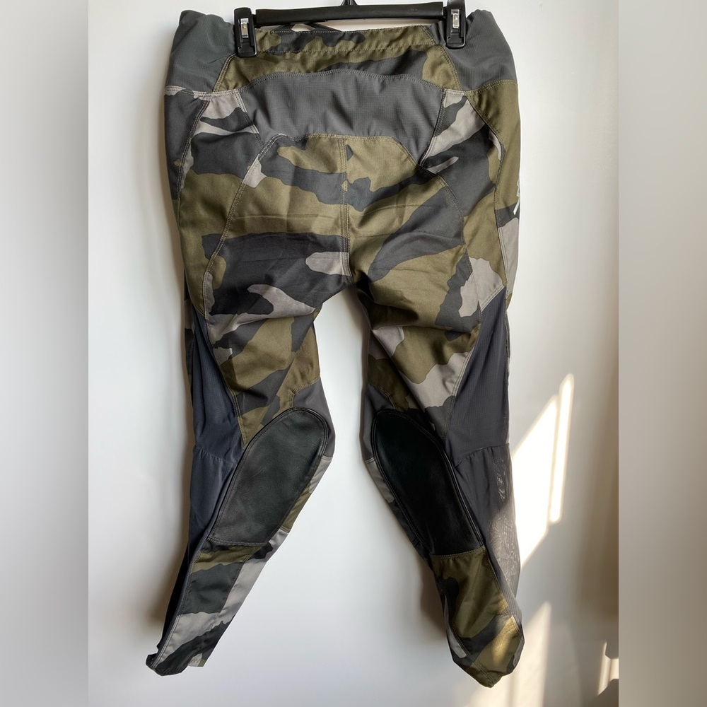 Fox Racing Przm 180 Camo Motorcross Pants Sz 36 Like New Padded - Picture 4 of 12